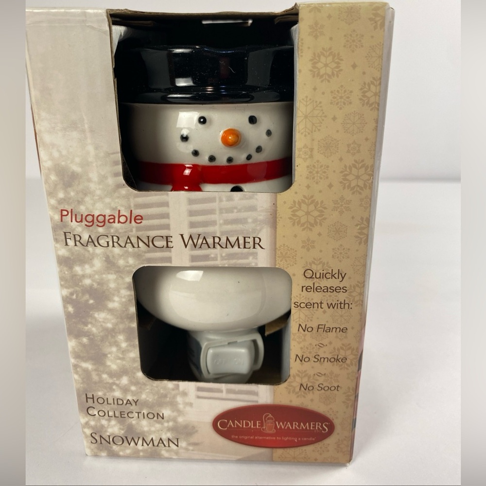 CANDLE WARMERS Frosty Snowman Pluggable Fragrance Warmer